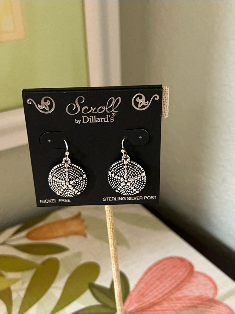 Silver Round Star Fish Drop Earrings #DILL1